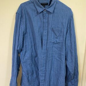 Banana Republic Men's Blue Pinstripe Shirt